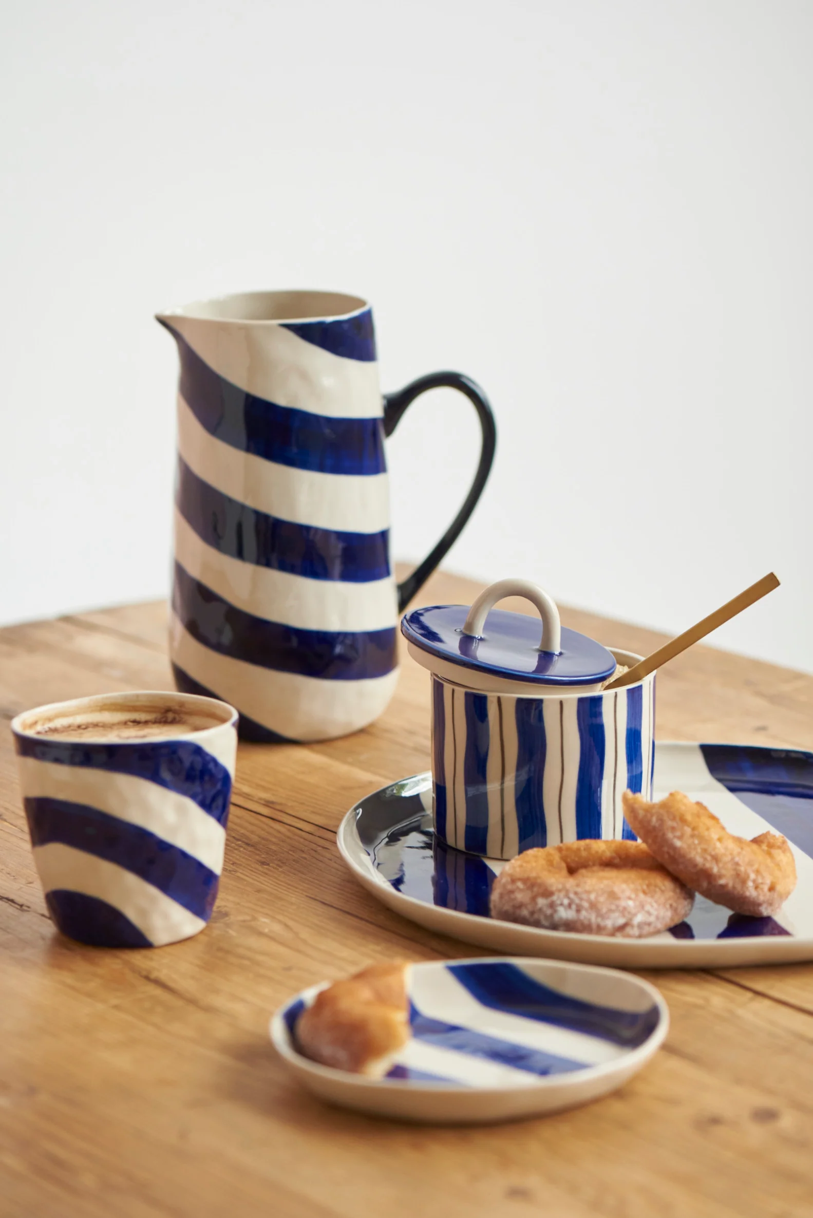 CABANA STRIPE JUG BLUE - Image 3